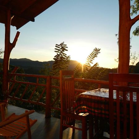 sunlit cottage ella Extérieur photo